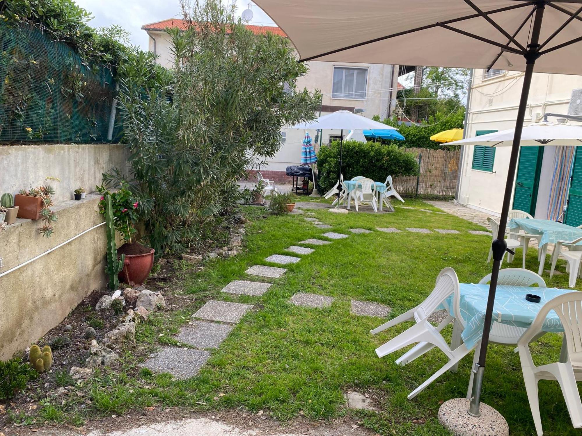 Le Tre Isolette A 200M Dal Mare Lejlighed Marina Di Pisa Eksteriør billede